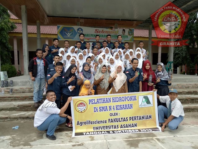 Keseruan Siswa SMAN 4 Kisaran Belajar Hidroponik Bareng Agrolife Science UNA