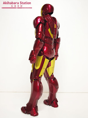 S.H.Figuarts Iron Man Mk IV + Hall of Armor de Iron Man 2 - Tamashii Nations