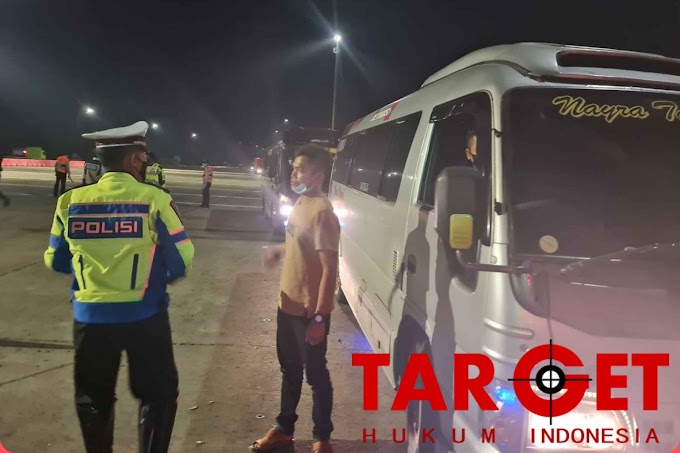 Kasatlantas Polrestabes : Sembilan Kendaraan Travel Di Putar Balikkan di Gerbang Tol Kalikangkung 