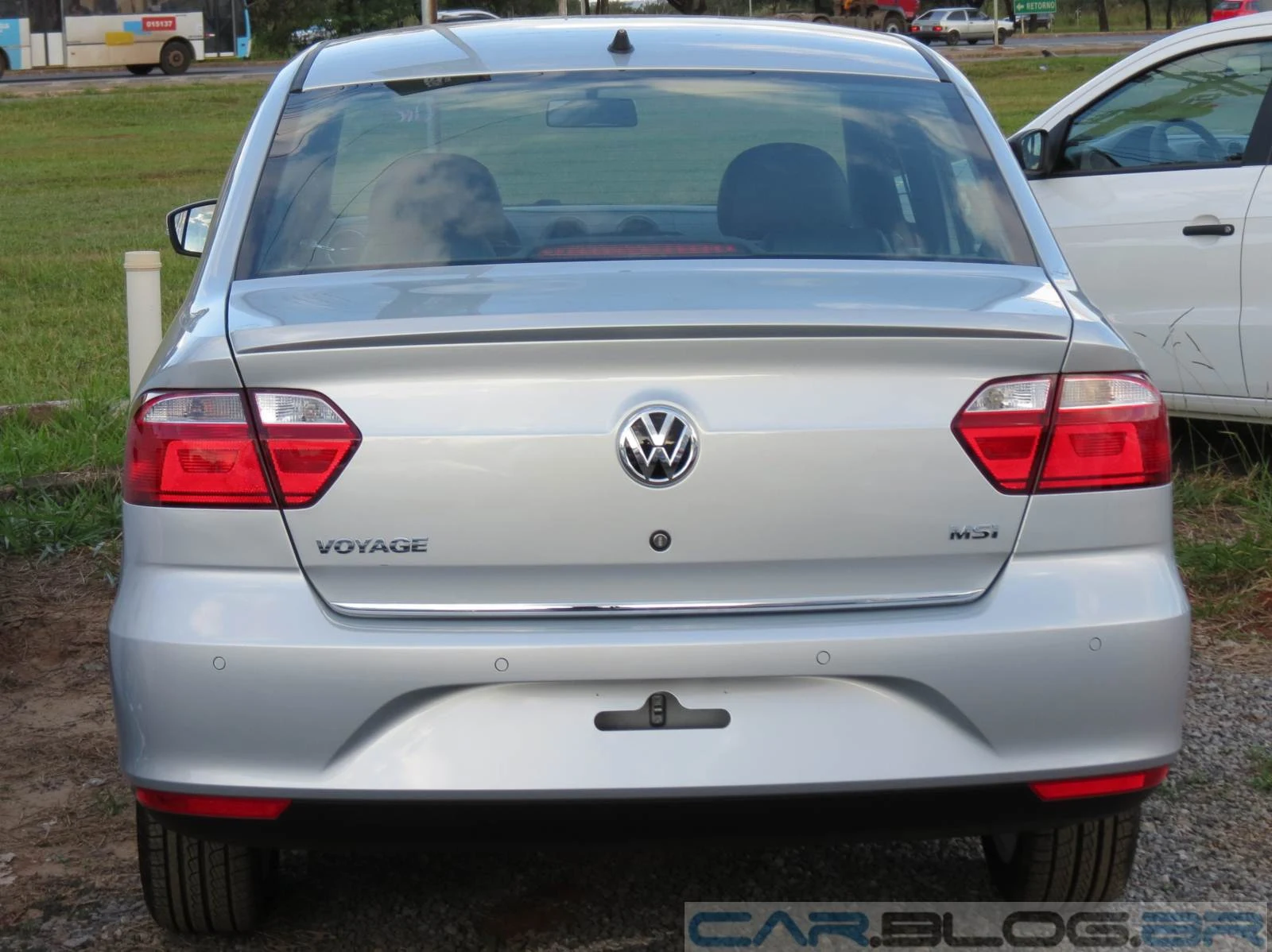Novo Volkswagen Voyage 2015
