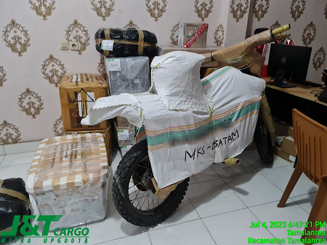 galeri JNT Pengiriman Cargo Makassar