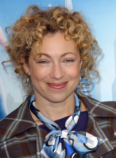 Alex Kingston natural hairstyle