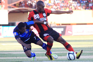 Persipura vs Persepam MU = 4-0 , Bochi dua Gol