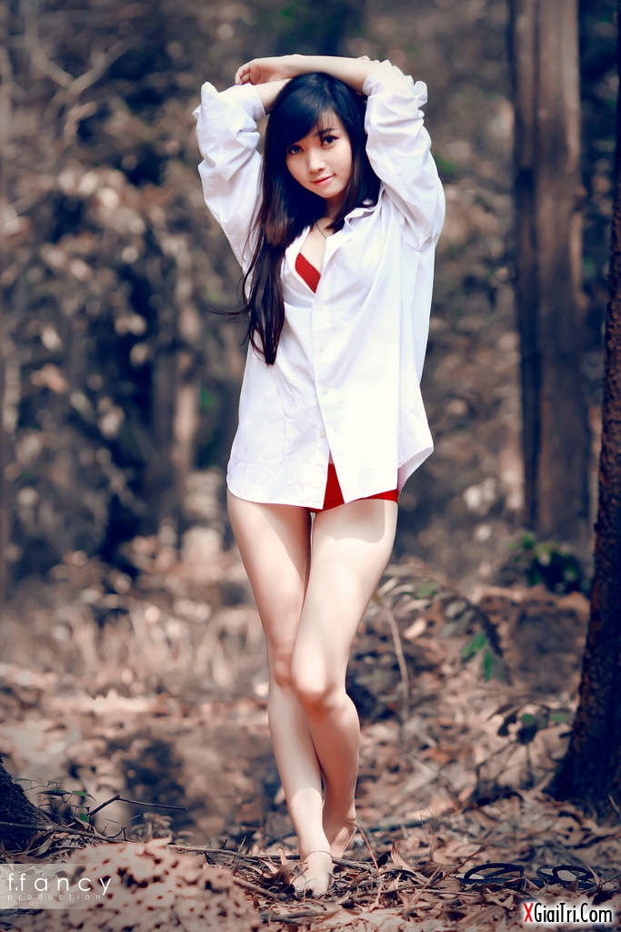 Ngây thơ giữa rừng