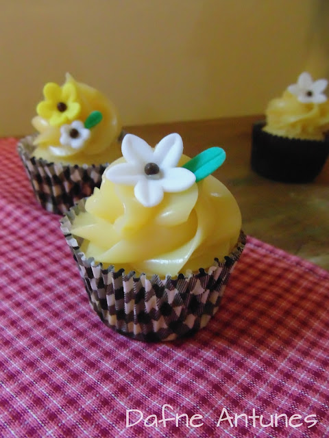 minicupcakes com flores