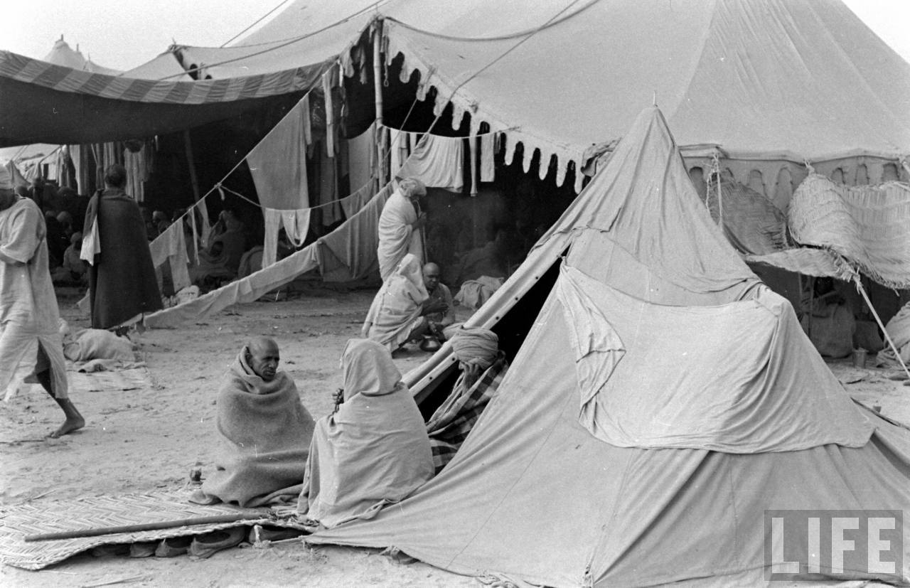 Maha-Yagya (Yajna or Yagna) Performed for World Peace during World War II on Banks of River Yamuna, Delhi, India | Rare & Old Vintage Photos (1944) - Part 3