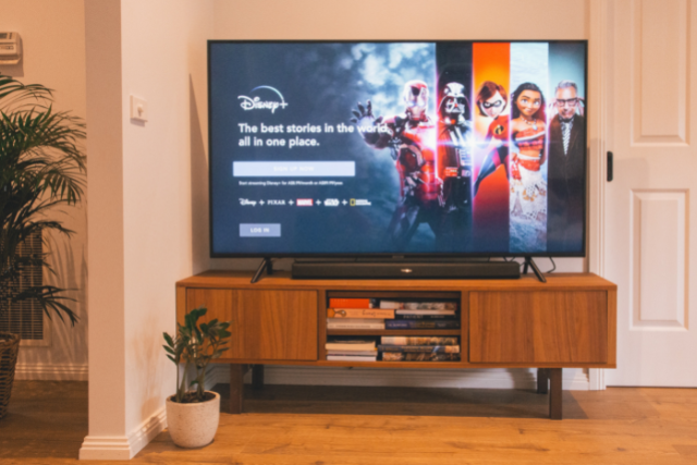 How Ministry - How do I connect my Windows 10 computer to my Smart TV?