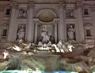 Trevi Fountain is even more beautiful lit up at night, Rome, Lazio, Italy