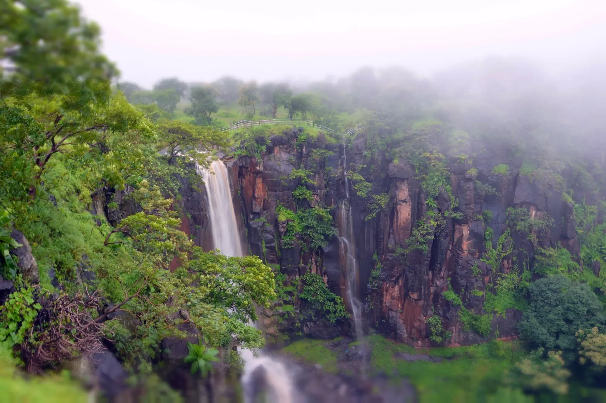 sitakund waterfall view