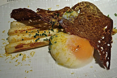 Bistro Du Vin, white asparagus