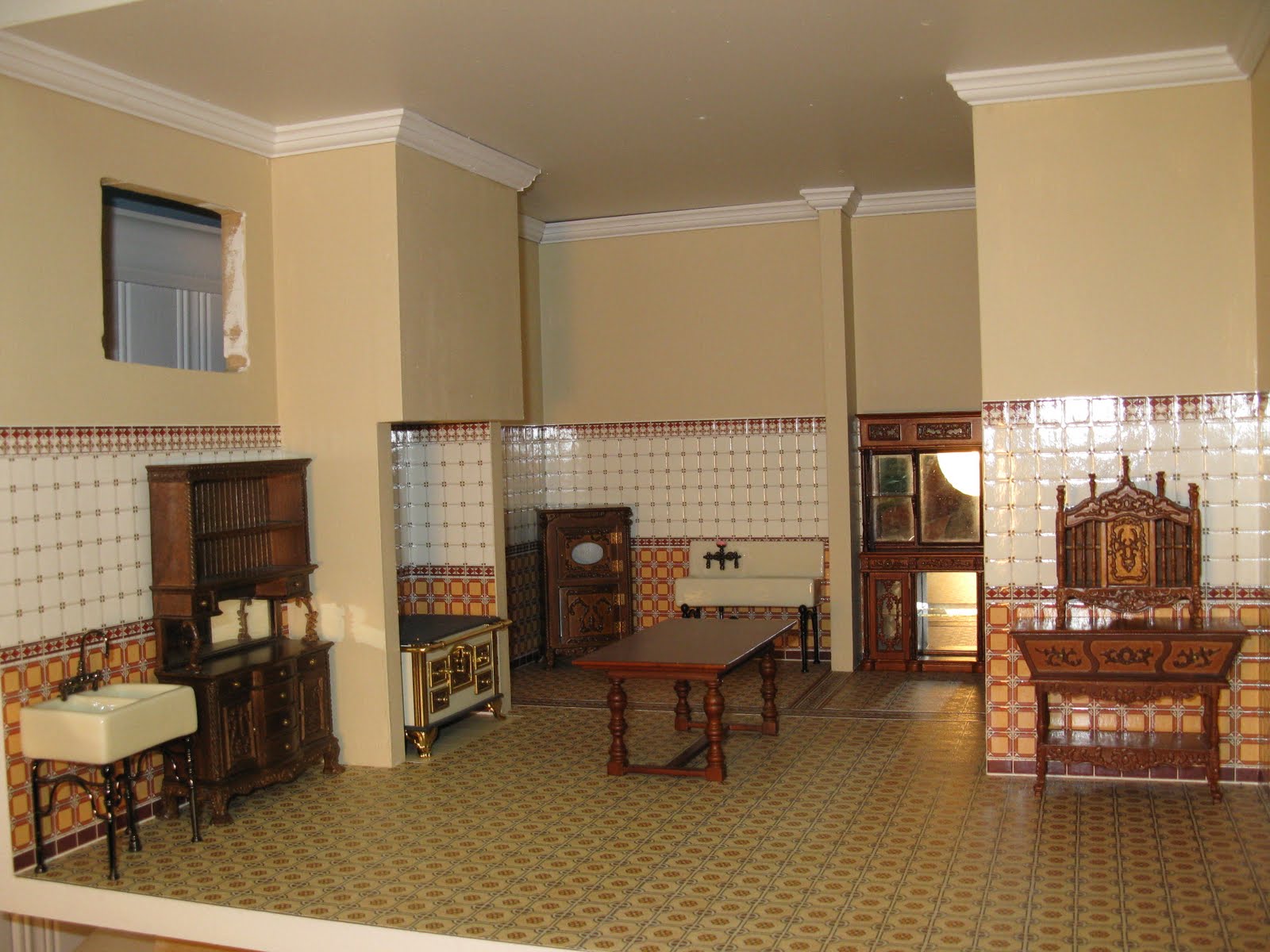 ... 12 Miniature from Scratch: Ceilings, Wallpaper and Kitchen Tiles