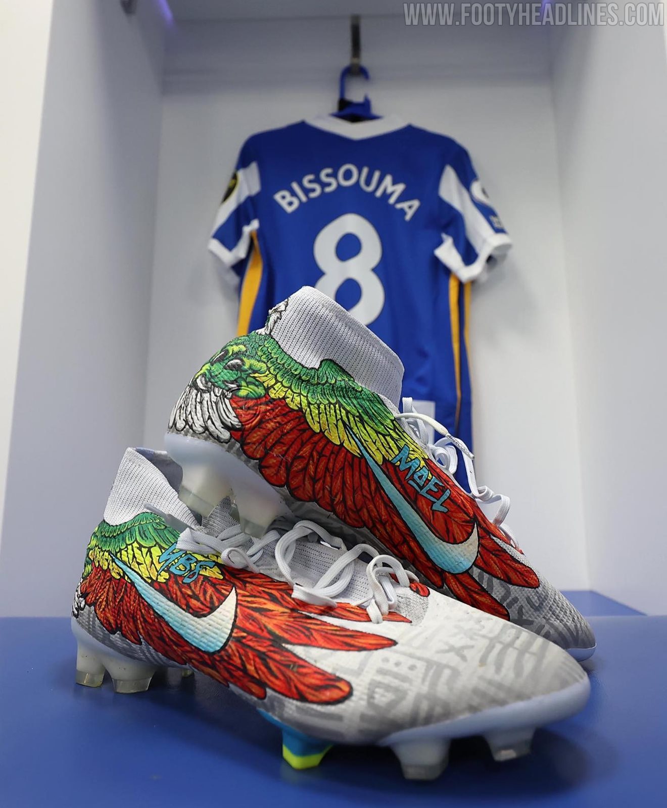 Tottenham's Bissouma Wears Stunning Custom Nike Mercurial Boots - Footy  Headlines