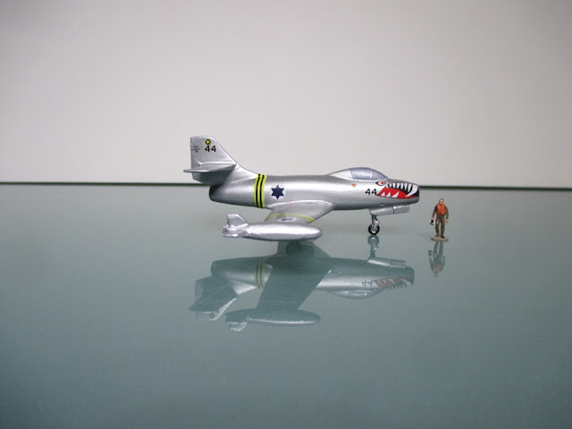 1/144 Dassault Ouragan diecast metal aircraft miniature