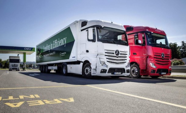 truk box tronton Mercedes-Benz Actros