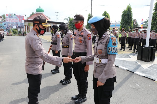 Hari Jadi Polwan ke 72, Kapolres Beri Reward Ke anggota