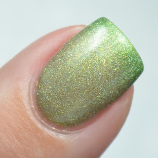 lime green to gold thermal nail polish