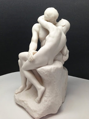 The Kiss-Auguste Rodin (Prancis)