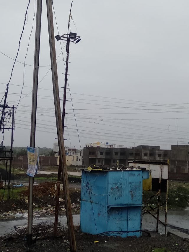 चौसाळा येथील पथदिवे बंद अवस्थेत 