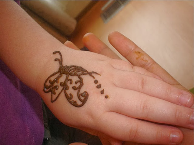 Easy Mehndi Design for Kids hands Pictures 2013-2014 , Easy Mehndi Design for Kids hands 2013-2014 , Easy Mehndi Design for Kids hands Photos 2013-2014