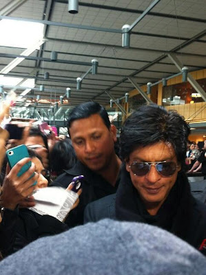 Shah Rukh Khan was welcomed by fans at Vancouver International Airport