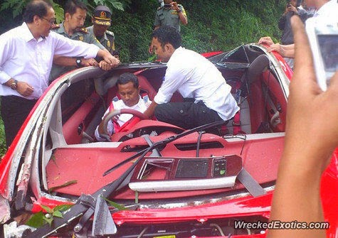 Kecelakaan Mobil Mahal Di Indonesia