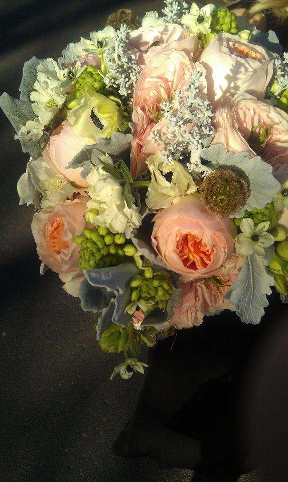 Today I have a sneak peek of of a bridal bouquet I did for a vowel renewal 