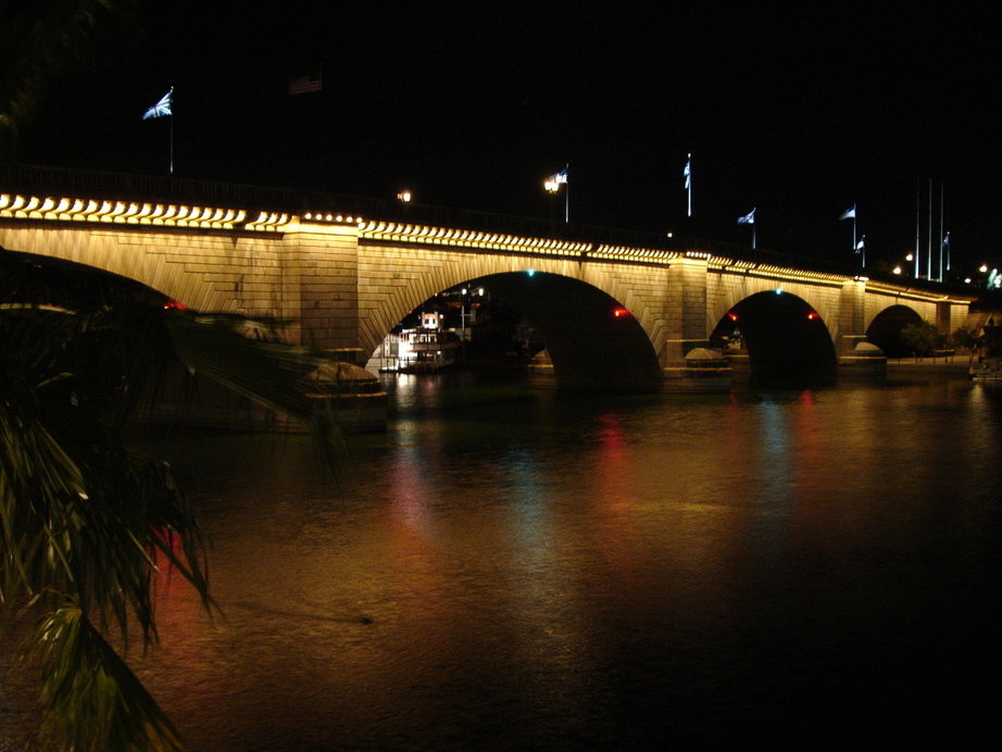 london bridge lake havasu. London Bridge - Lake Havasu,