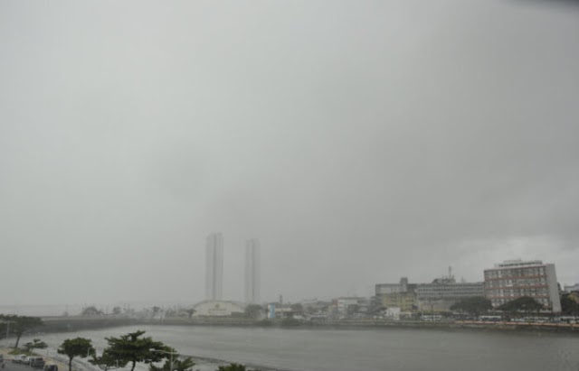 Governo de Pernambuco monitora chuvas e mantém órgãos estaduais em alerta