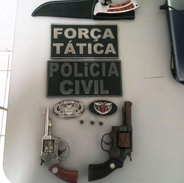 Armas e motocicleta são apreendidas em operação conjunta das Polícias Civil e Militar em Luzilândia