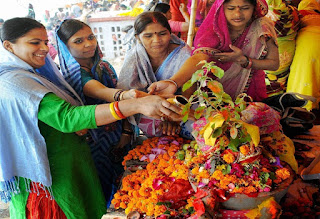 tulasi puja,marathi mangalashtak,tulsi pooja,vishnu puja for marriage,tulsi vivah rangoli,tulsi ji ki pooja,tulasi pooja vidhi,tulsi puja in 2019,tulsi pujan,tulsi puja mantra