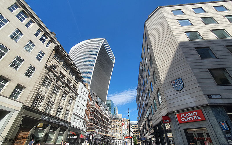 The Walkie Talkie se destaca.