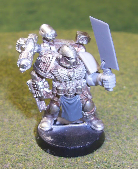 Chaos Space Marine Apothecary Conversion photo ChaosMarineApothecary01.jpg