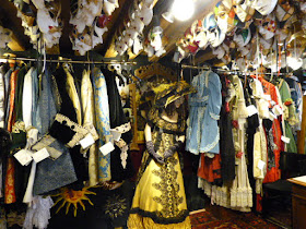 Handmade Carnevale costumes available for rent at Ca Del Sole