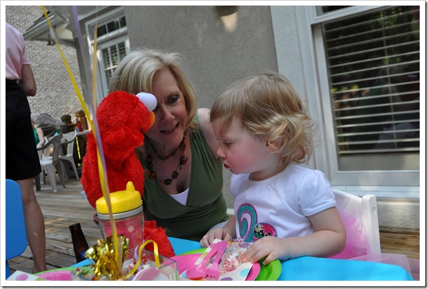 dede and ec kids table