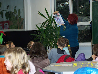 Grupa przedszkolna "Gumisie" w bibliotece