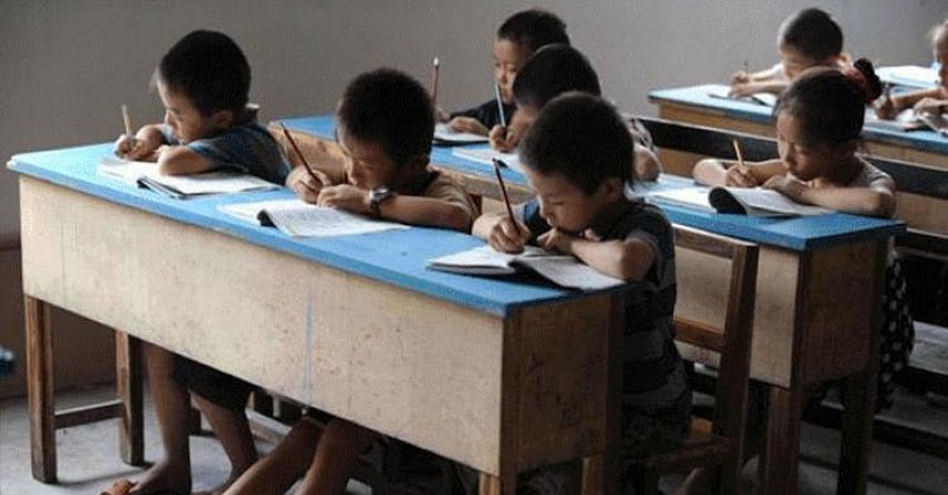 Férrea educación escolar hace que los niños se queden ciegos