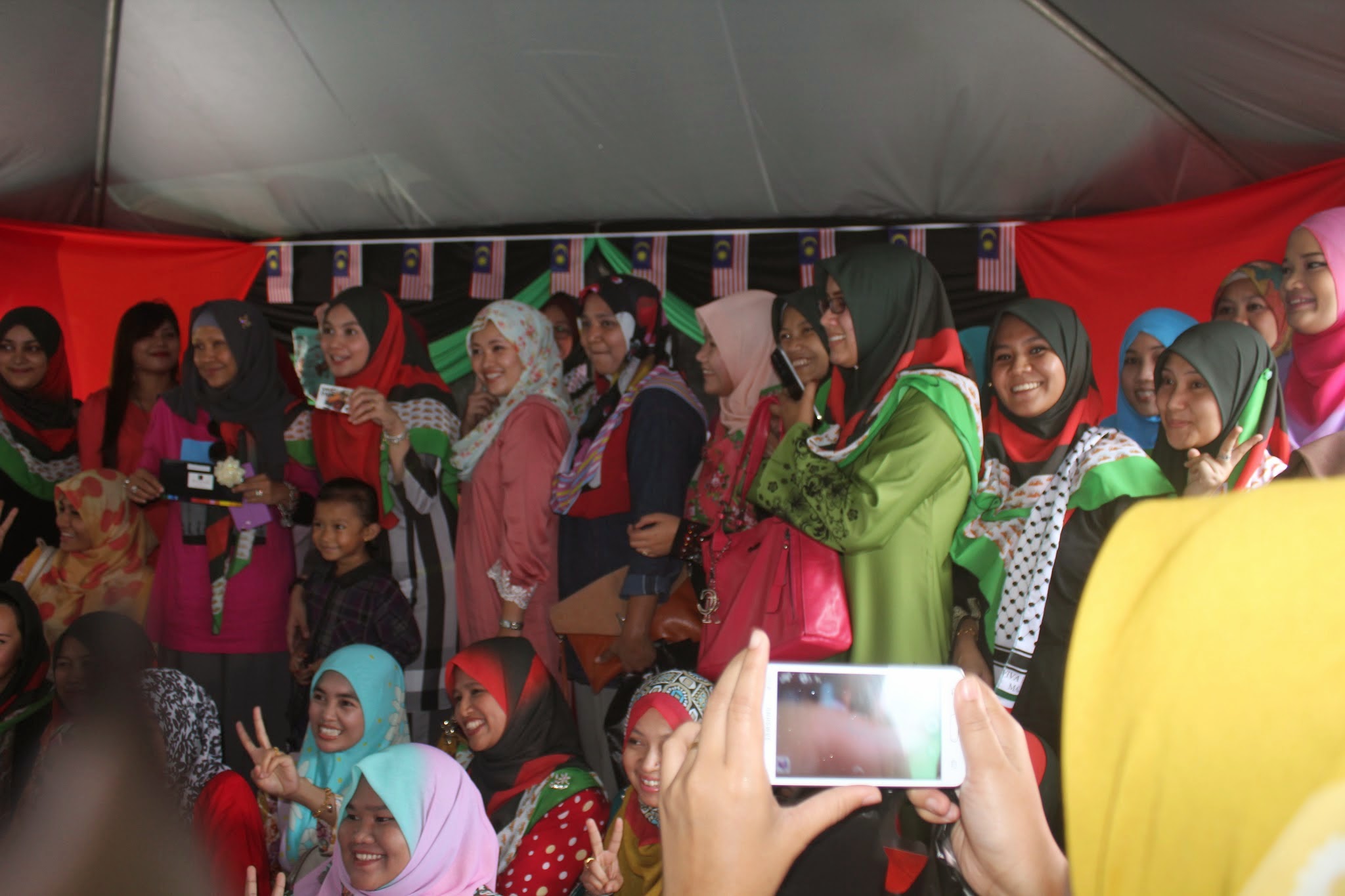 Aidijuma palestine, aidijuma event, tudung bawal aidijuma, founder aidijuma, jamuan raya aidijuma,