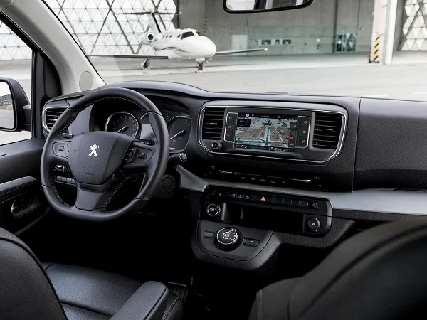 Interior Peugeot Traveller