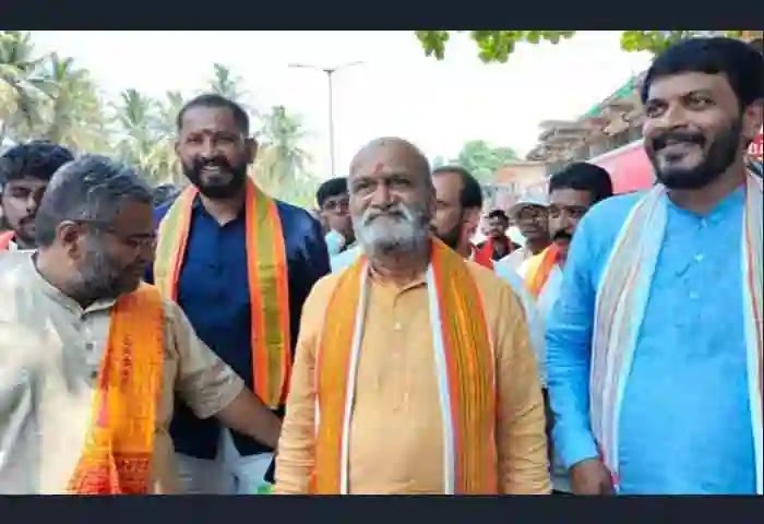 Manglore-News, National, News, Election, Leader, BJP, Karnataka, Case, Sri Ram Sena chief Pramod Muthalik files nomination from Karkala constituency.