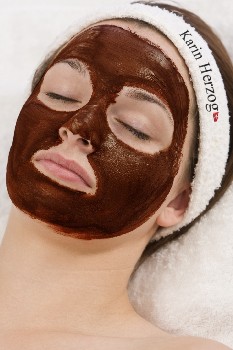 Coffee honey and olive oil face mask