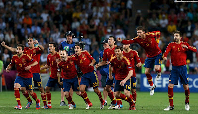 Spain National Football Team Final Celebration Euro 2012 Hd Desktop Wallpaper