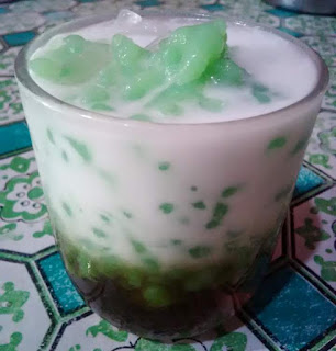 Es dawet ayu japara,sesuai namanya adalah minuman khas dari jepara