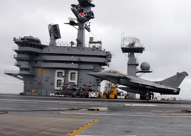 Carrier Rafale Landing