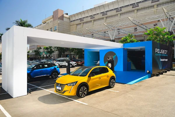 Peugeot promove test-drive de elétricos no Tatuapé - São Paulo