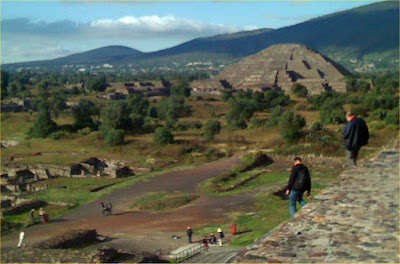 background: Pyramid of the Moon, from half-way up the Pyramid of the Sun