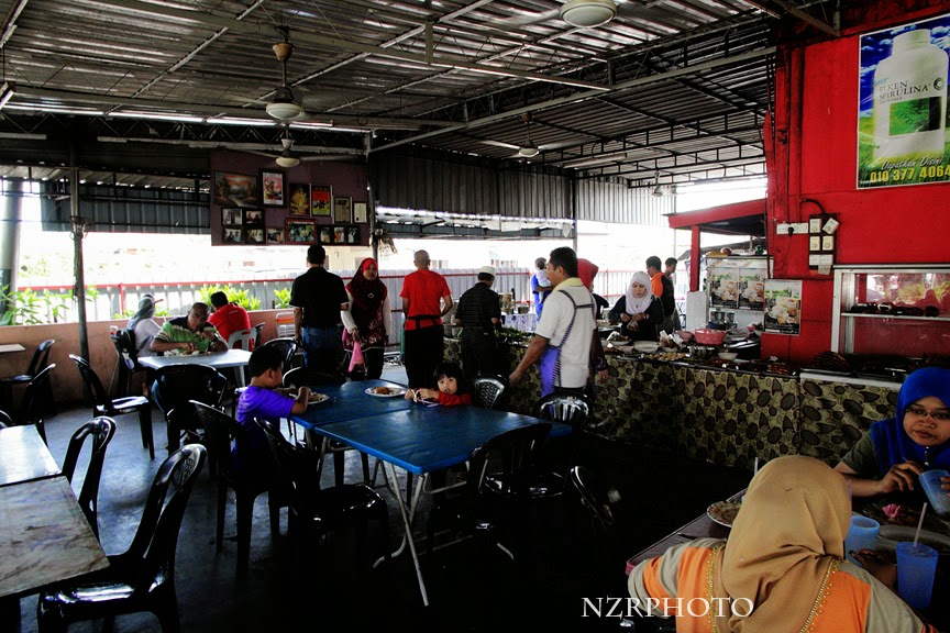 Famous Penang Halal Food: Kedai Makan Sedap: Mid Gulai 