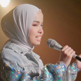 Terjemahan Lirik Lagu Perfect Liar - Putri Ariani