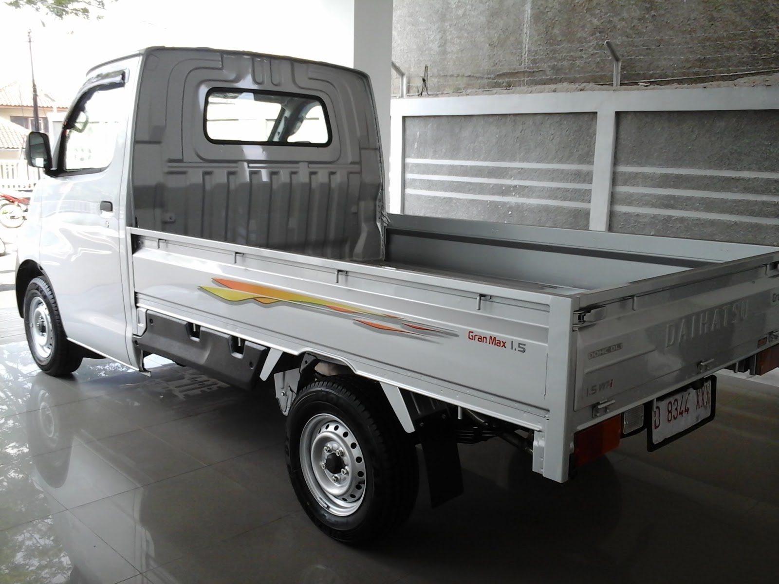 DAIHATSU GARUT TASIK GRAN MAX PICK UP