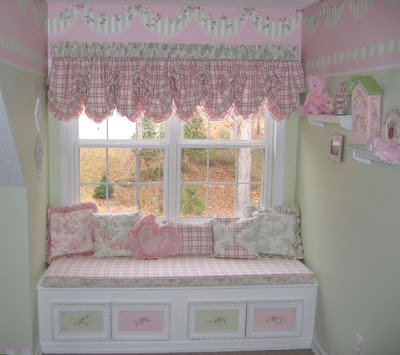 Shabby Chic Bedroom Furniture Sets on Shabby Chic Girls Bedroom
