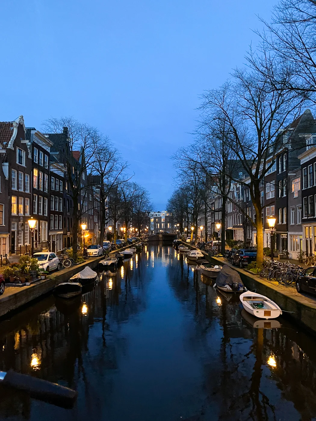 3 day amsterdam itinerary, best things to do in amsterdam, jordaan canal houses, amsterdam at night